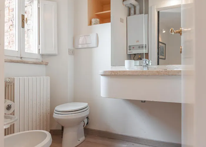 Center - Skyline Apartament *